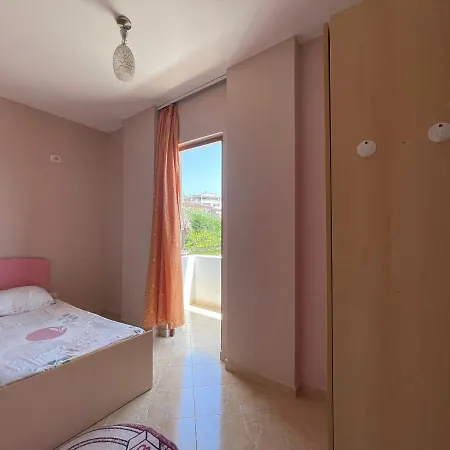 Private 2 - & Mountain Views & Free Parking & Wifi Linze