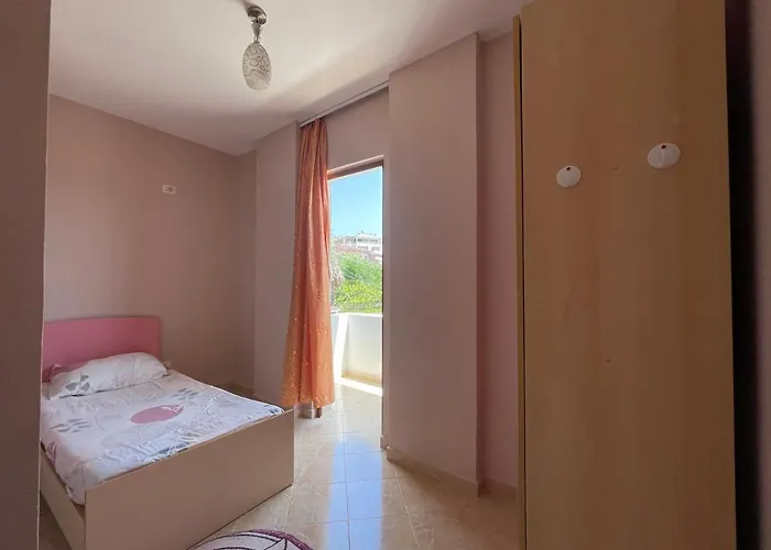 Private 2 - & Mountain Views & Free Parking & Wifi Linze